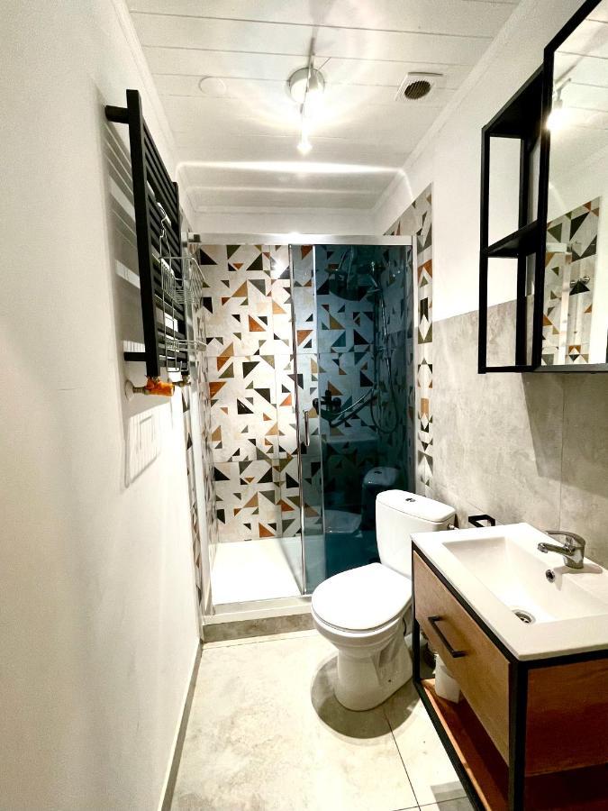 Happy Living Hostel วรอตซวาฟ ภายนอก รูปภาพ