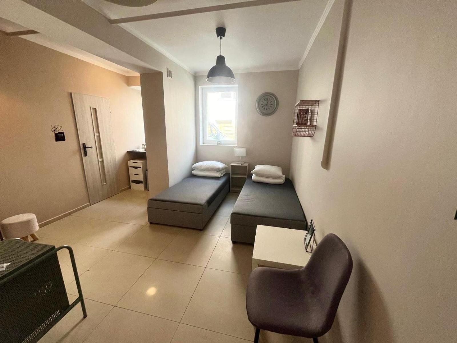 Happy Living Hostel วรอตซวาฟ ภายนอก รูปภาพ